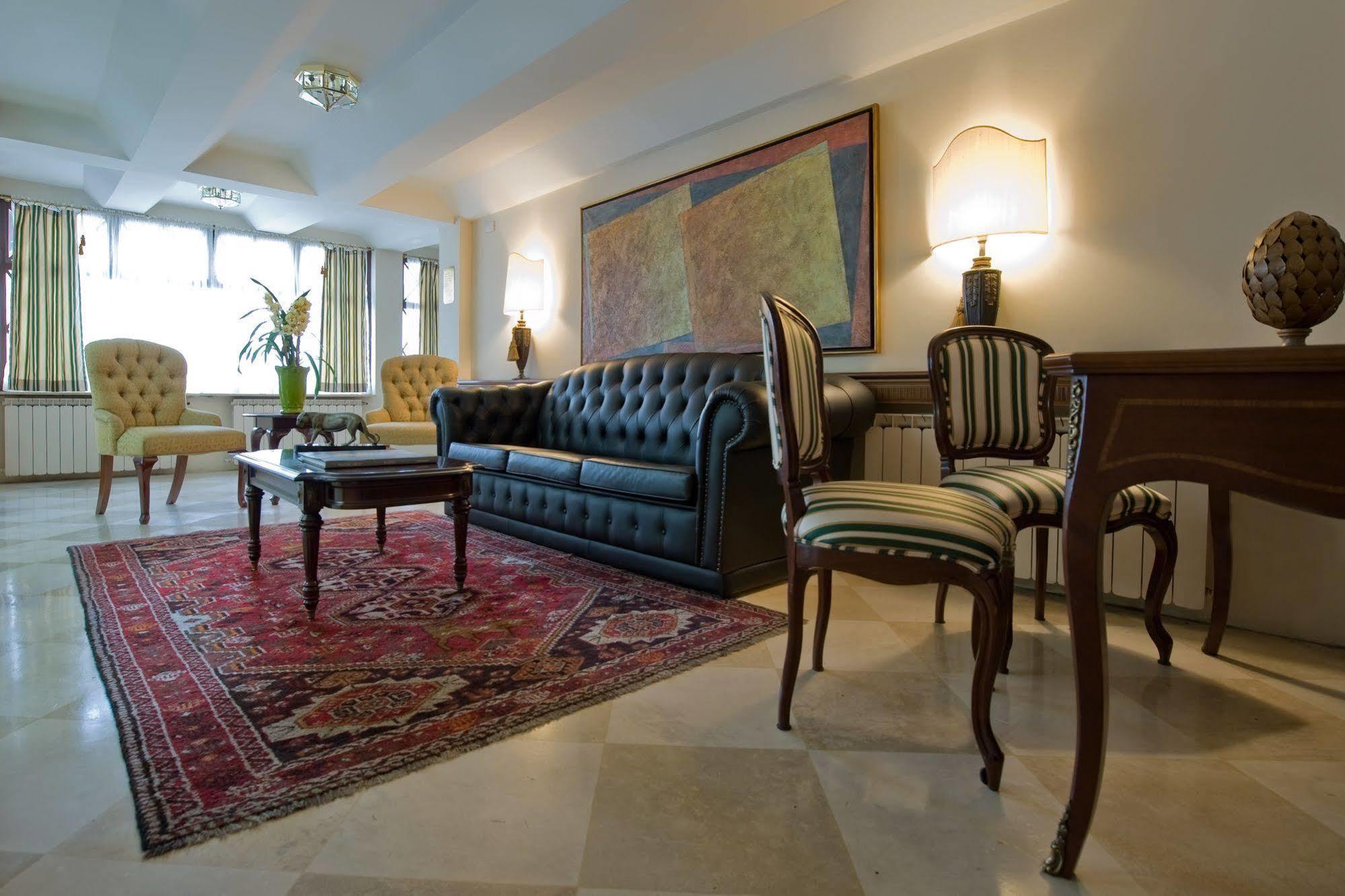 Hotel Frontenac Campos do Jordão المظهر الخارجي الصورة